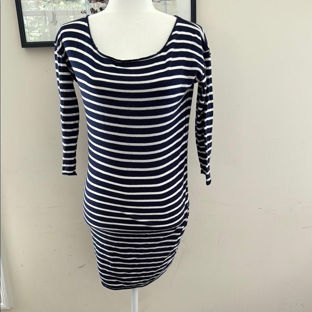 Alice + Olivia Navy and White Long Sleeve Dress